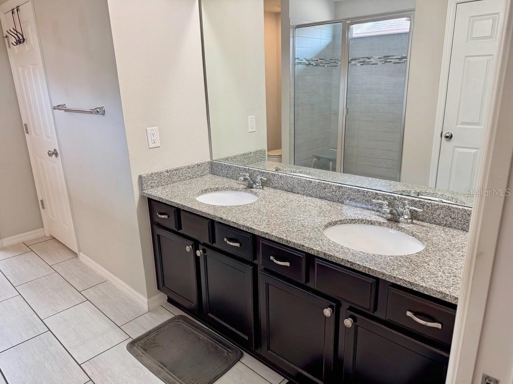 Image 7 of 23 For 6325 Yellow Buckeye Drive