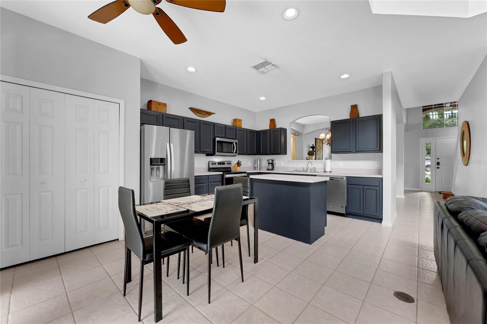 Image 11 of 49 For 8646 La Isla Drive