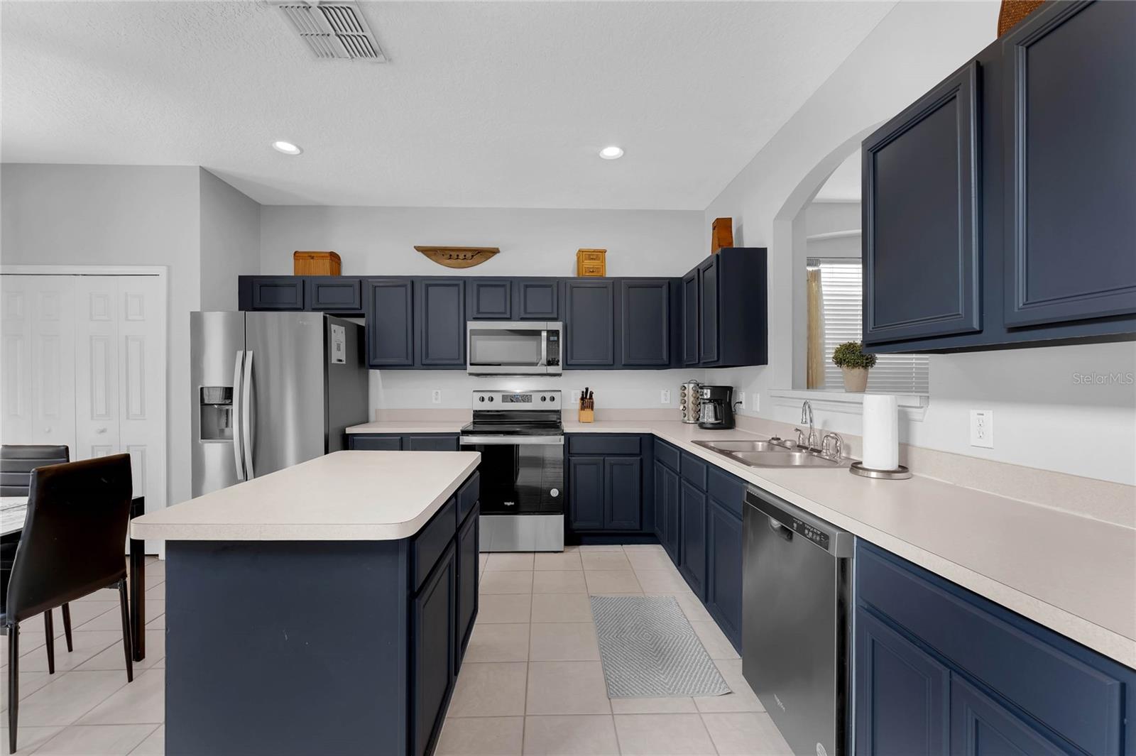 Image 13 of 49 For 8646 La Isla Drive
