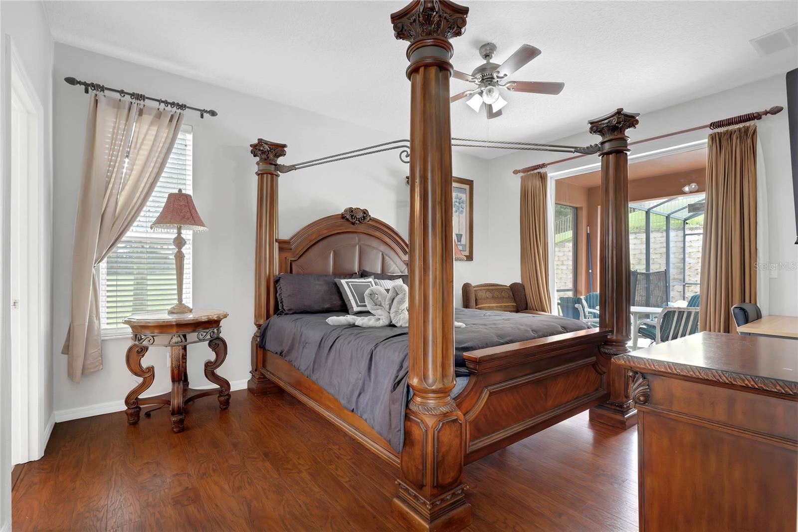Image 18 of 49 For 8646 La Isla Drive