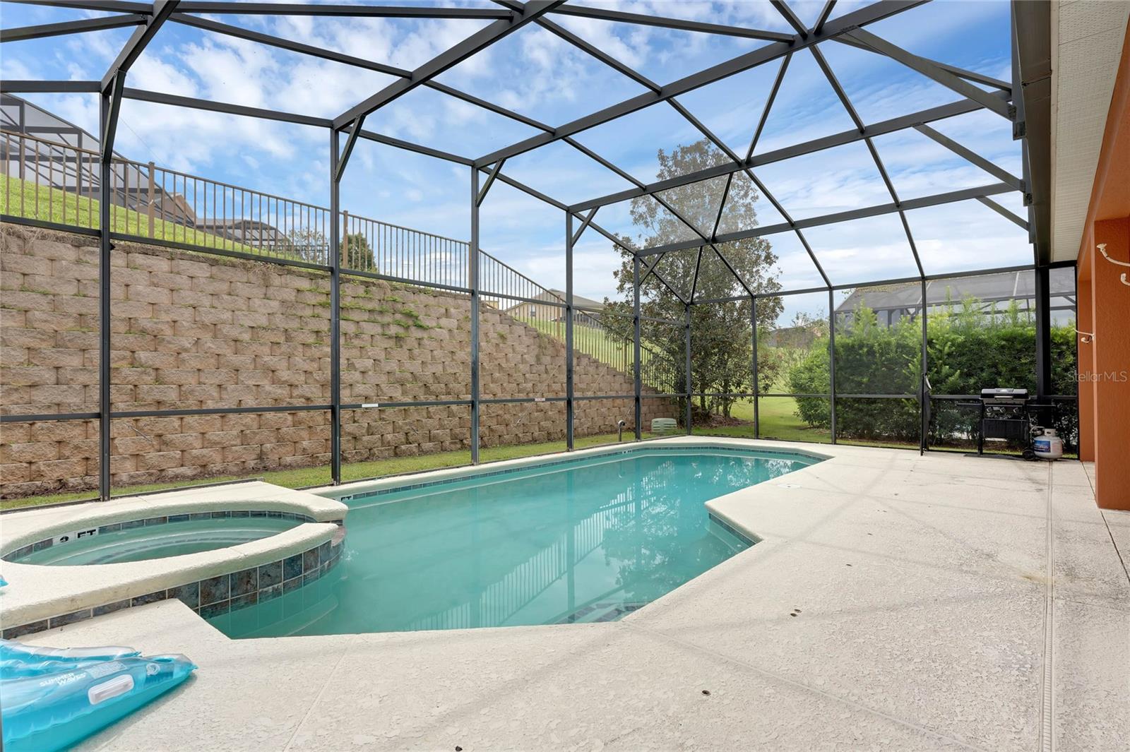Image 40 of 49 For 8646 La Isla Drive