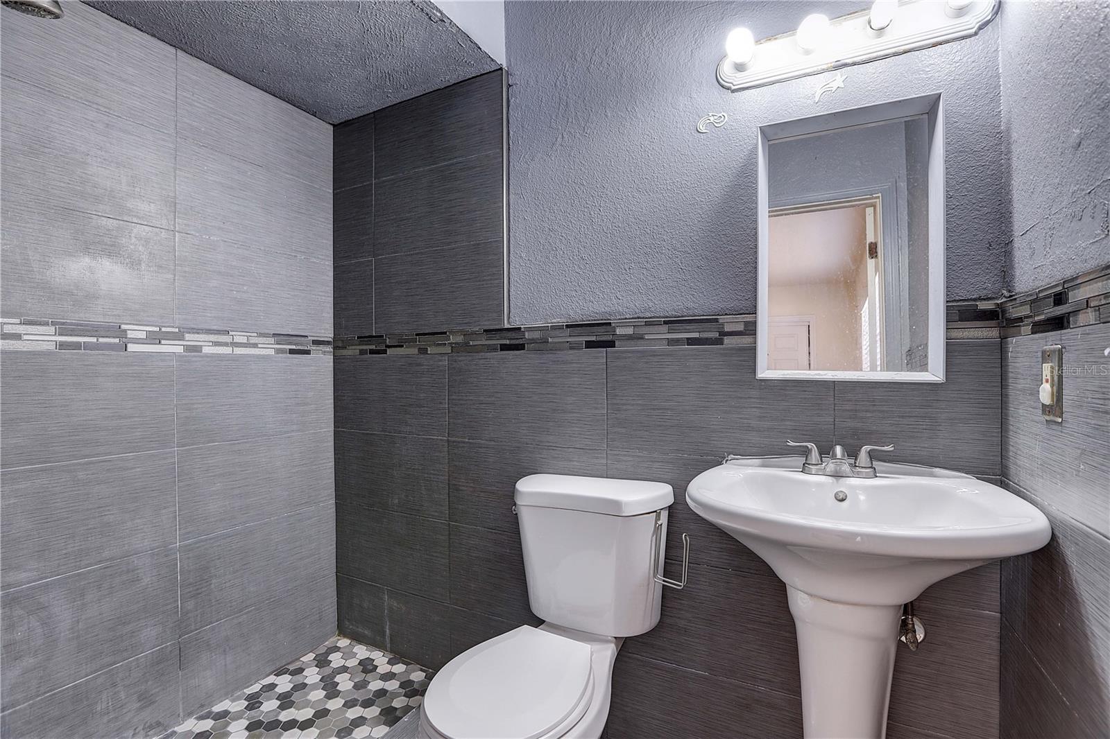 Image 11 of 26 For 7117 Wrenwood Circle