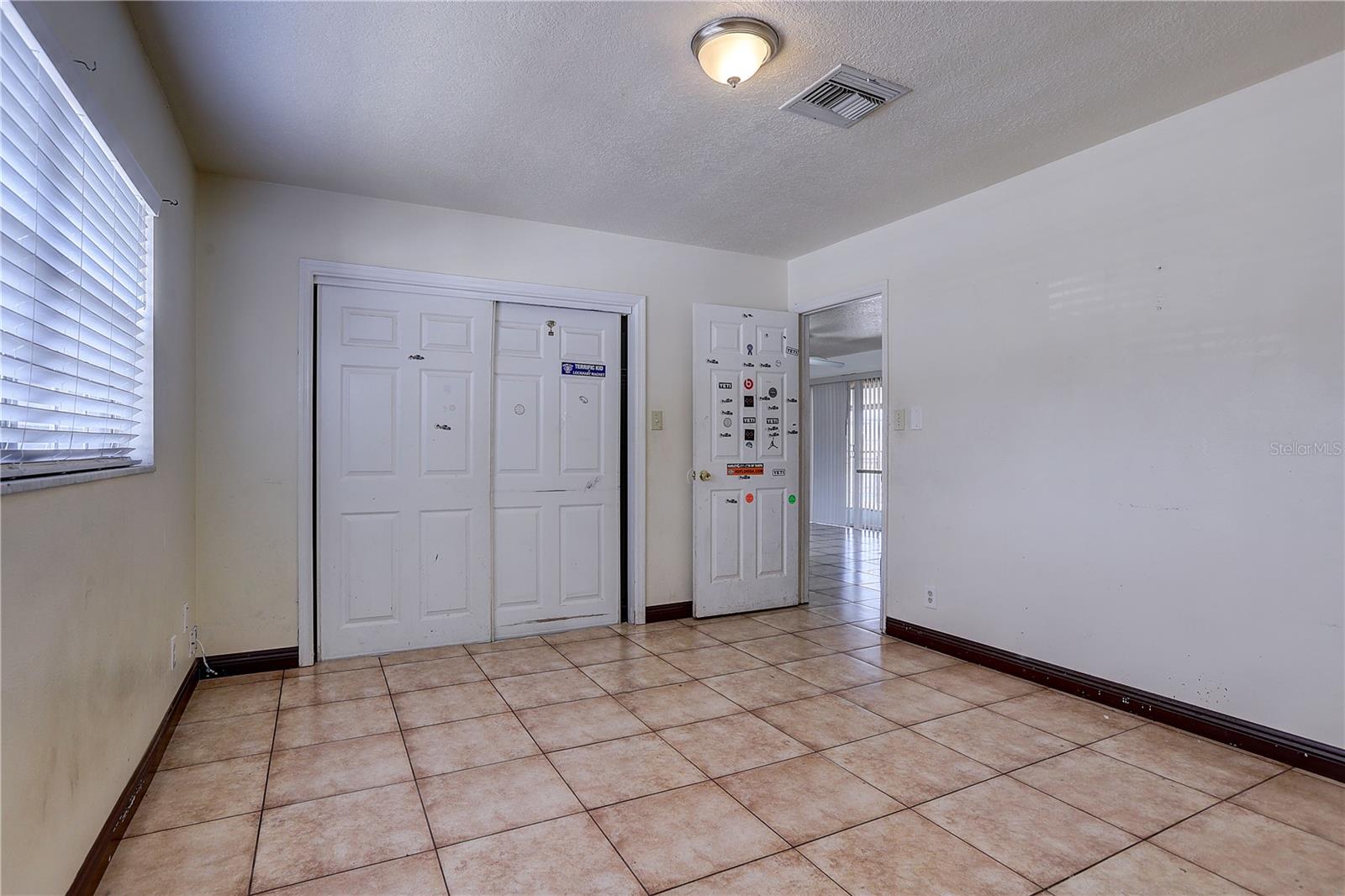 Image 21 of 26 For 7117 Wrenwood Circle