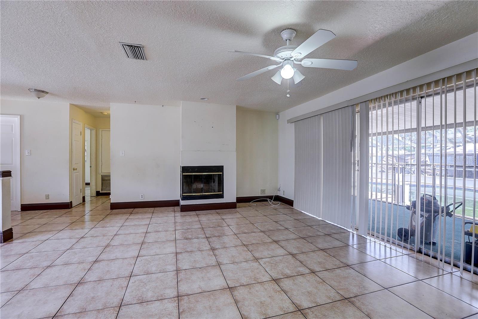 Image 8 of 26 For 7117 Wrenwood Circle
