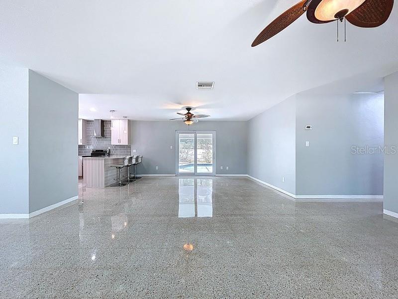 Image 13 of 28 For 6268 39th Avenue N