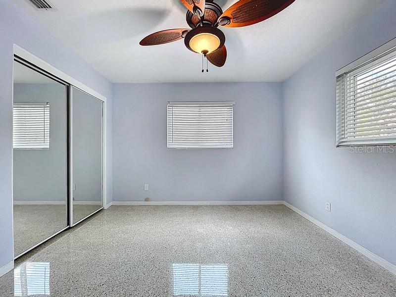 Image 15 of 28 For 6268 39th Avenue N
