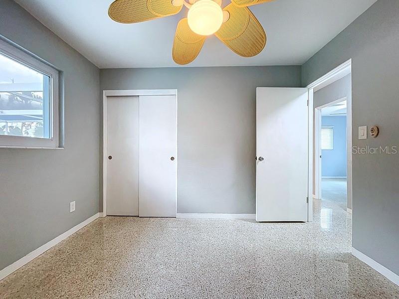 Image 21 of 28 For 6268 39th Avenue N