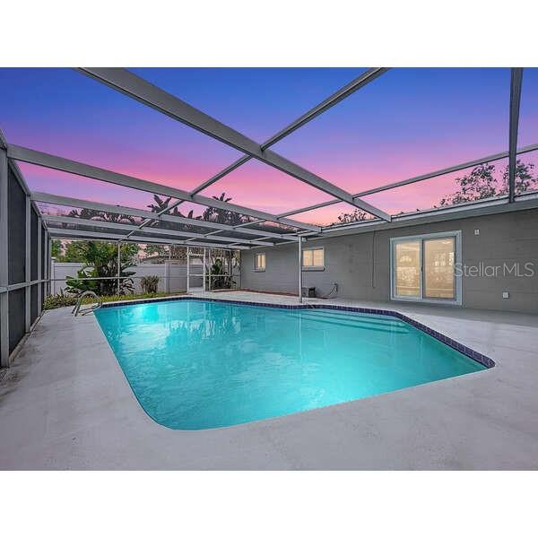 Image 5 of 28 For 6268 39th Avenue N