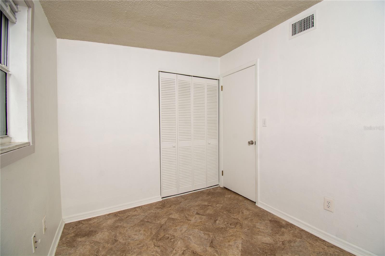 Image 11 of 23 For 6382 81st Avenue N
