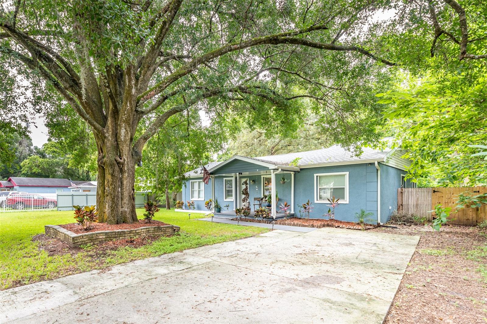 Image 2 of 22 For 1717 Lambright Street