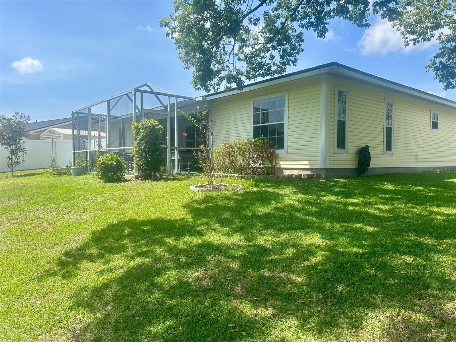 Image 4 of 23 For 4074 Parkway Boulevard