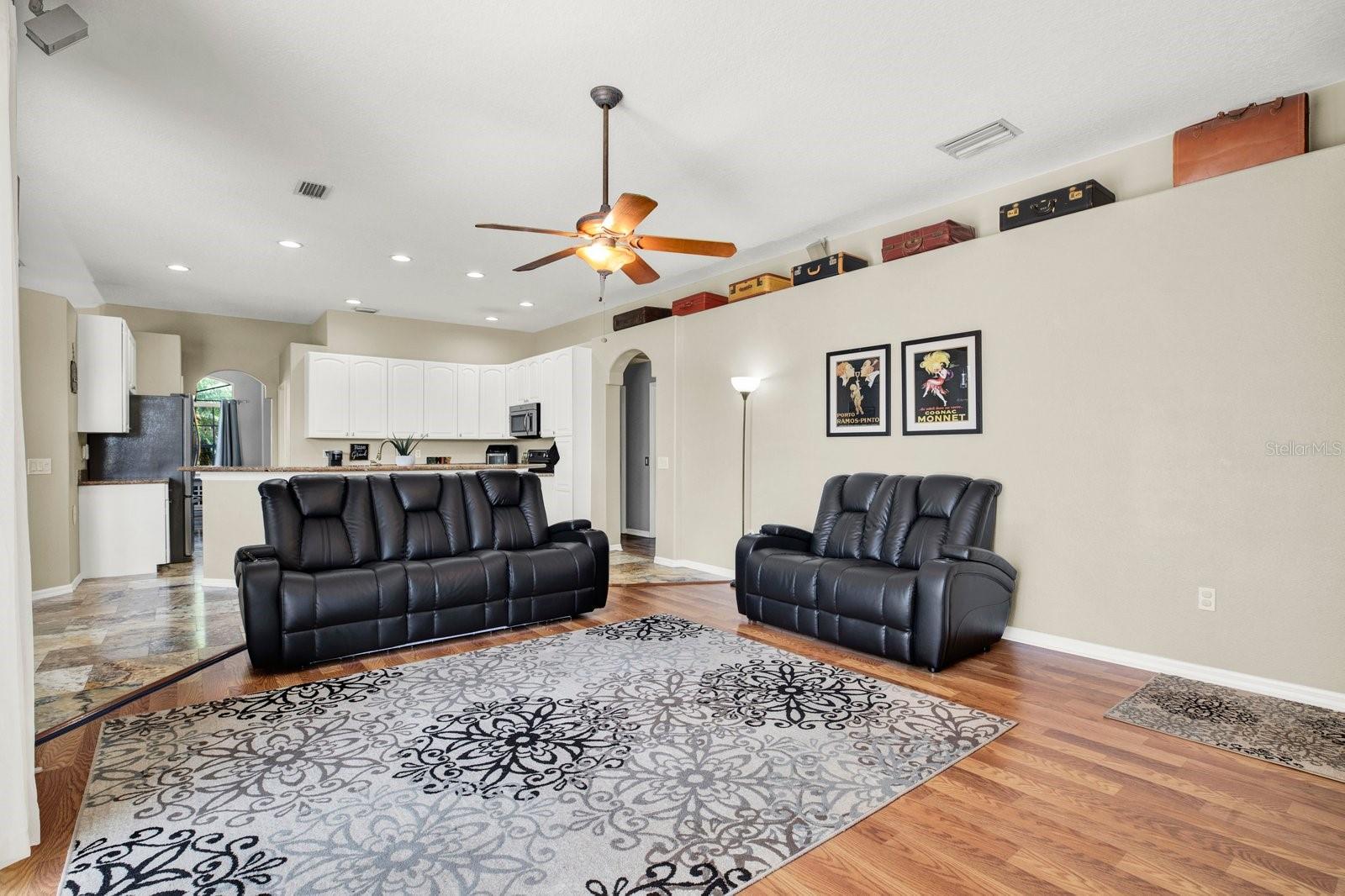 Image 17 of 53 For 25330 Conestoga Drive