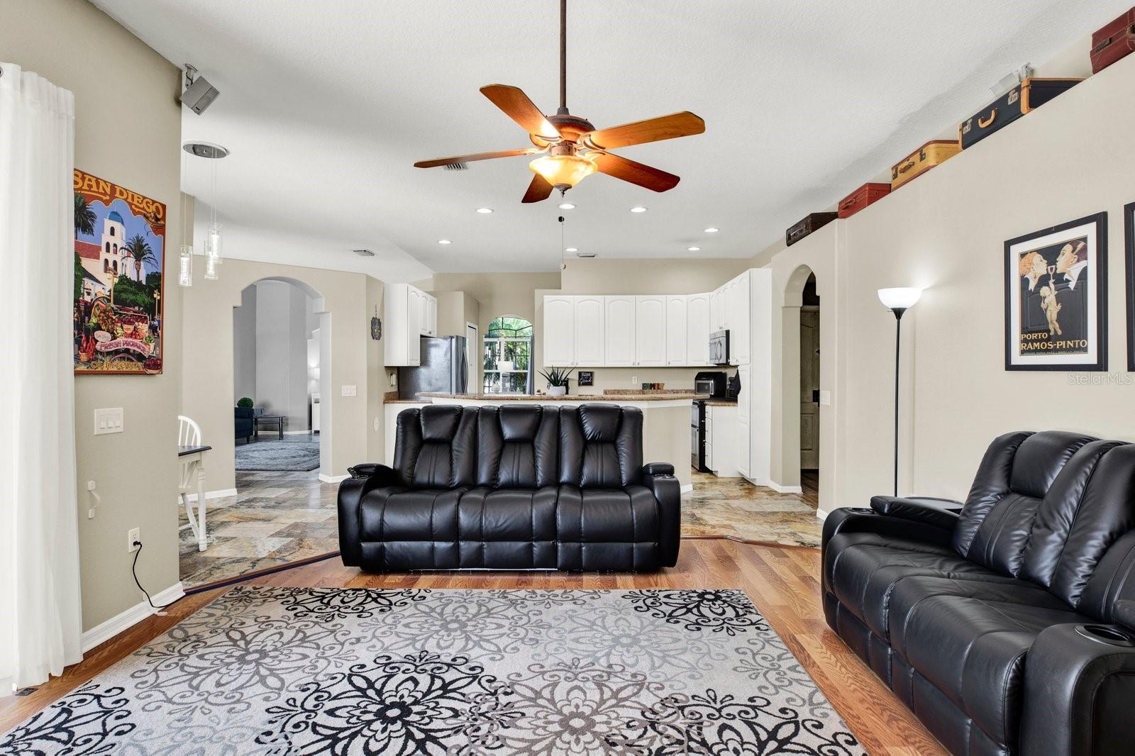 Image 18 of 53 For 25330 Conestoga Drive