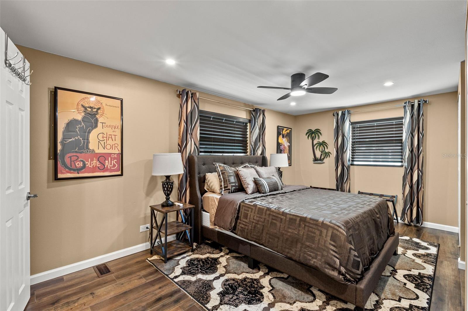 Image 23 of 31 For 646 Mount Oak Avenue Ne 731