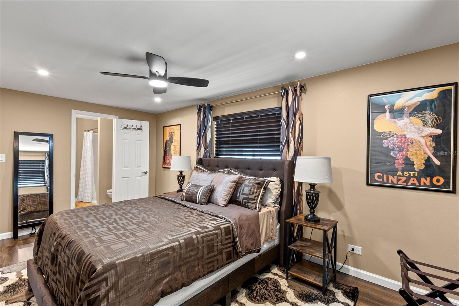 Image 24 of 31 For 646 Mount Oak Avenue Ne 731