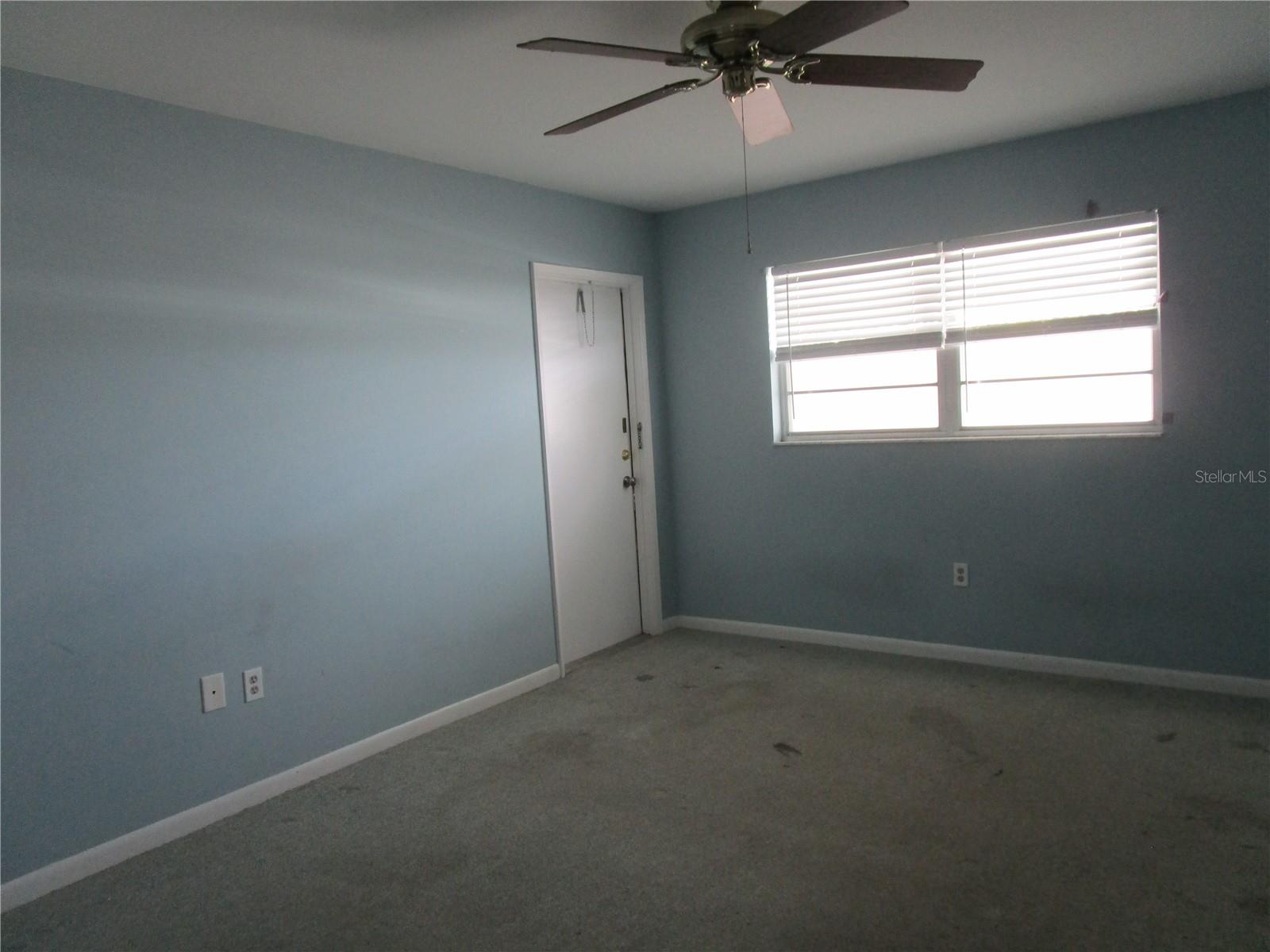 Image 12 of 43 For 6015 19th Street N 301