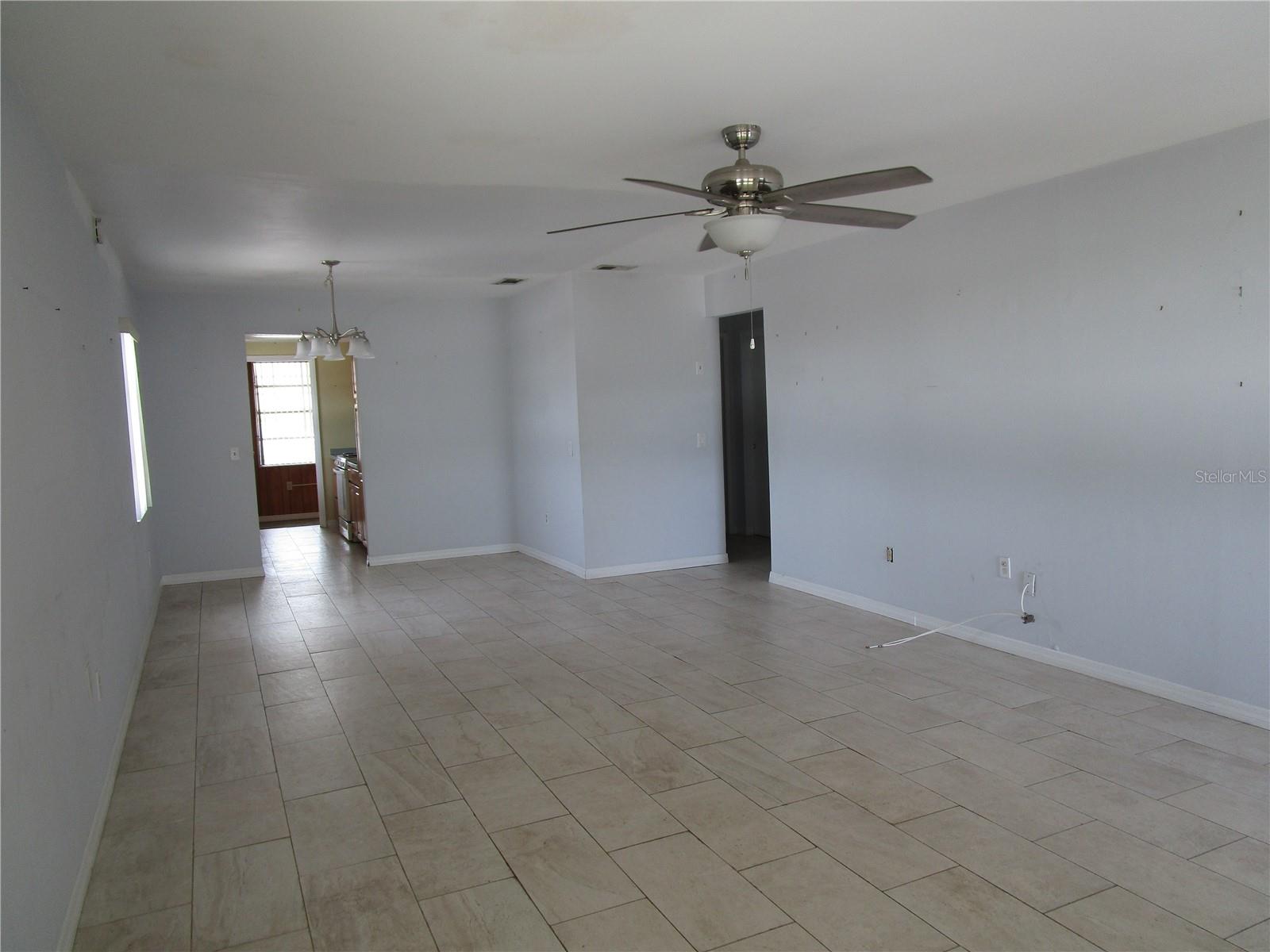 Image 4 of 43 For 6015 19th Street N 301