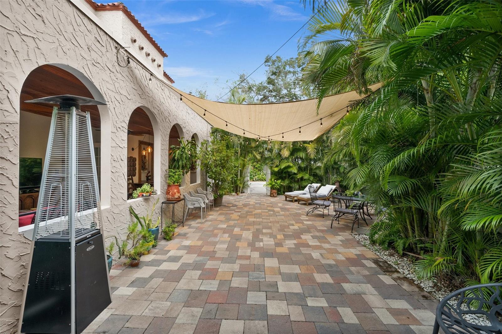Image 10 of 80 For 325 49th Street N 1