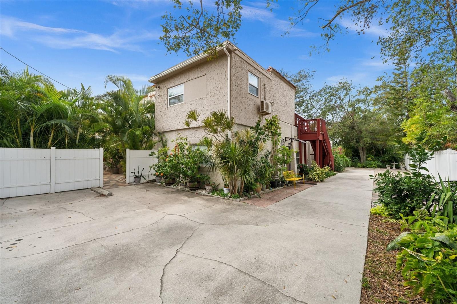 Image 14 of 80 For 325 49th Street N 1