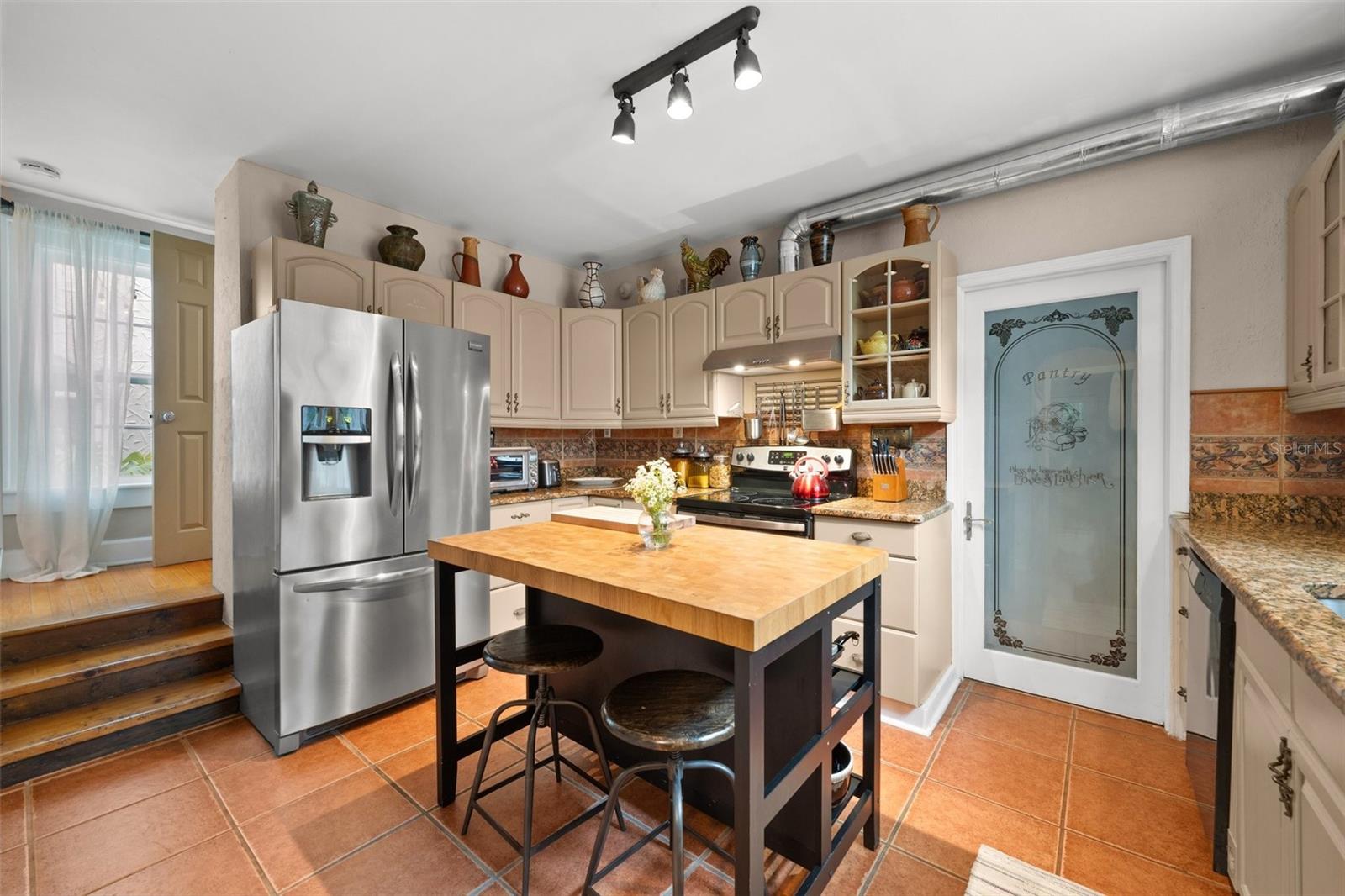 Image 33 of 80 For 325 49th Street N 1