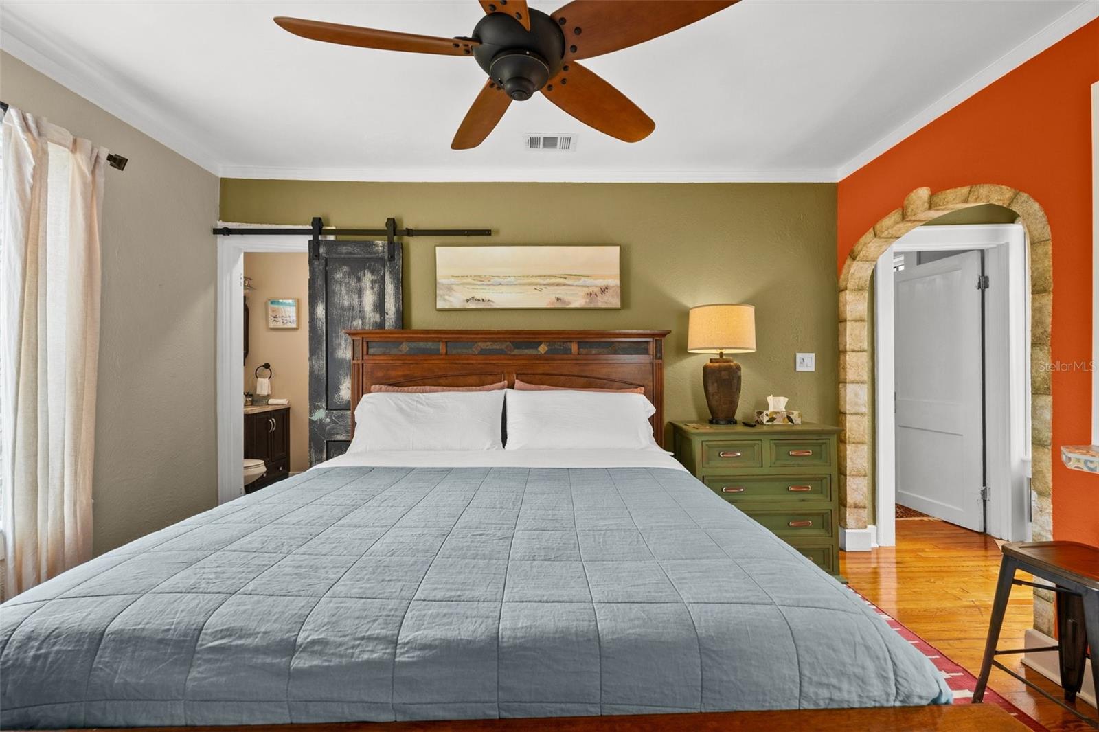 Image 57 of 80 For 325 49th Street N 1