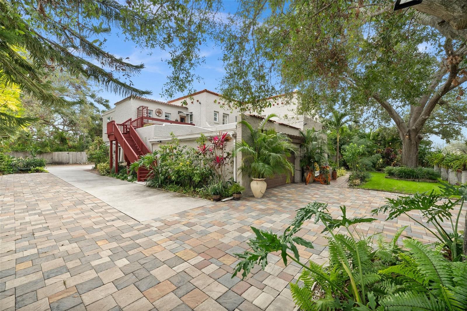 Image 6 of 80 For 325 49th Street N 1