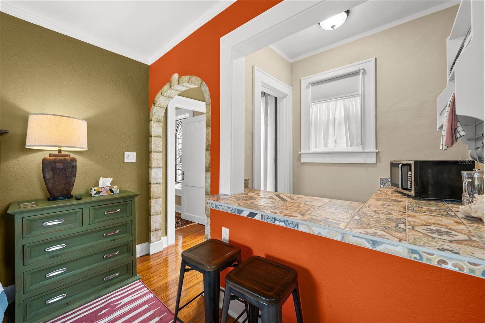 Image 61 of 80 For 325 49th Street N 1