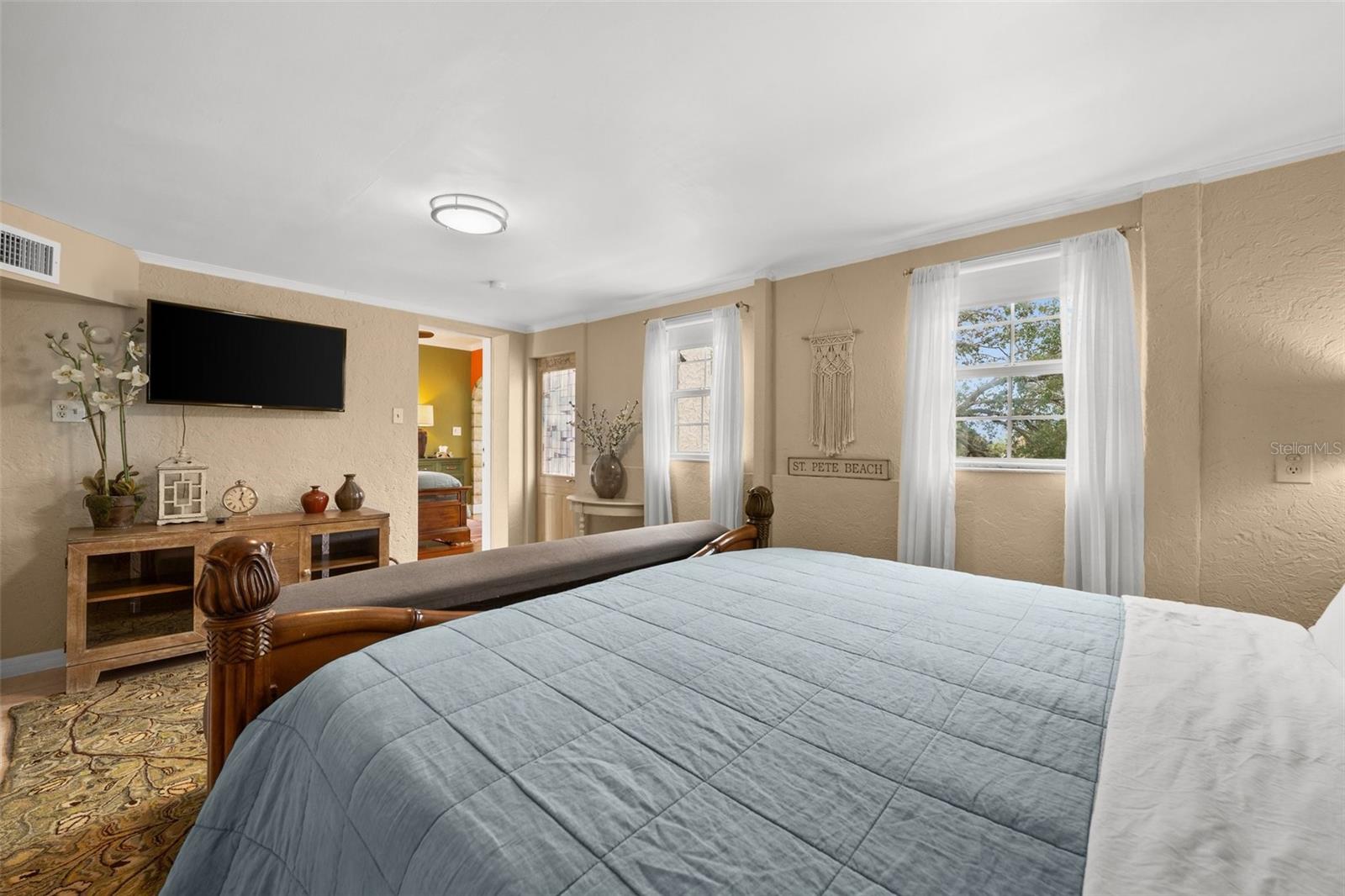 Image 63 of 80 For 325 49th Street N 1