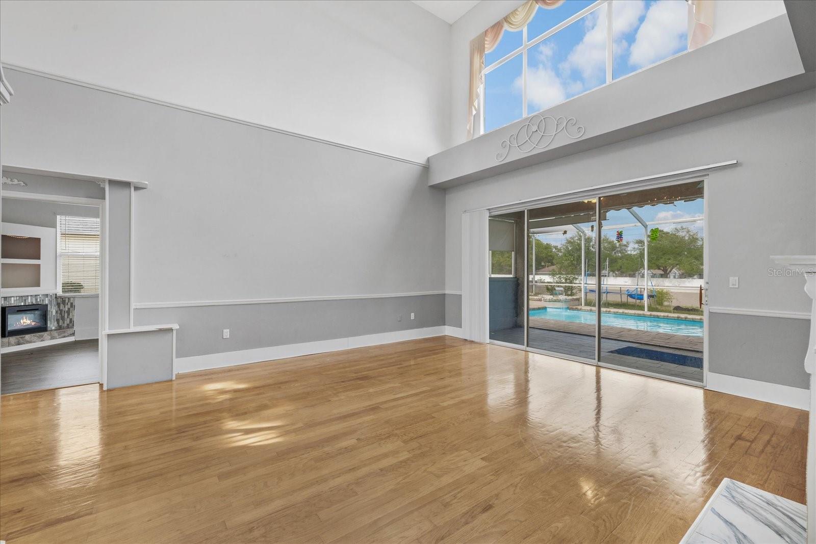 Image 13 of 49 For 3434 St Ives Boulevard