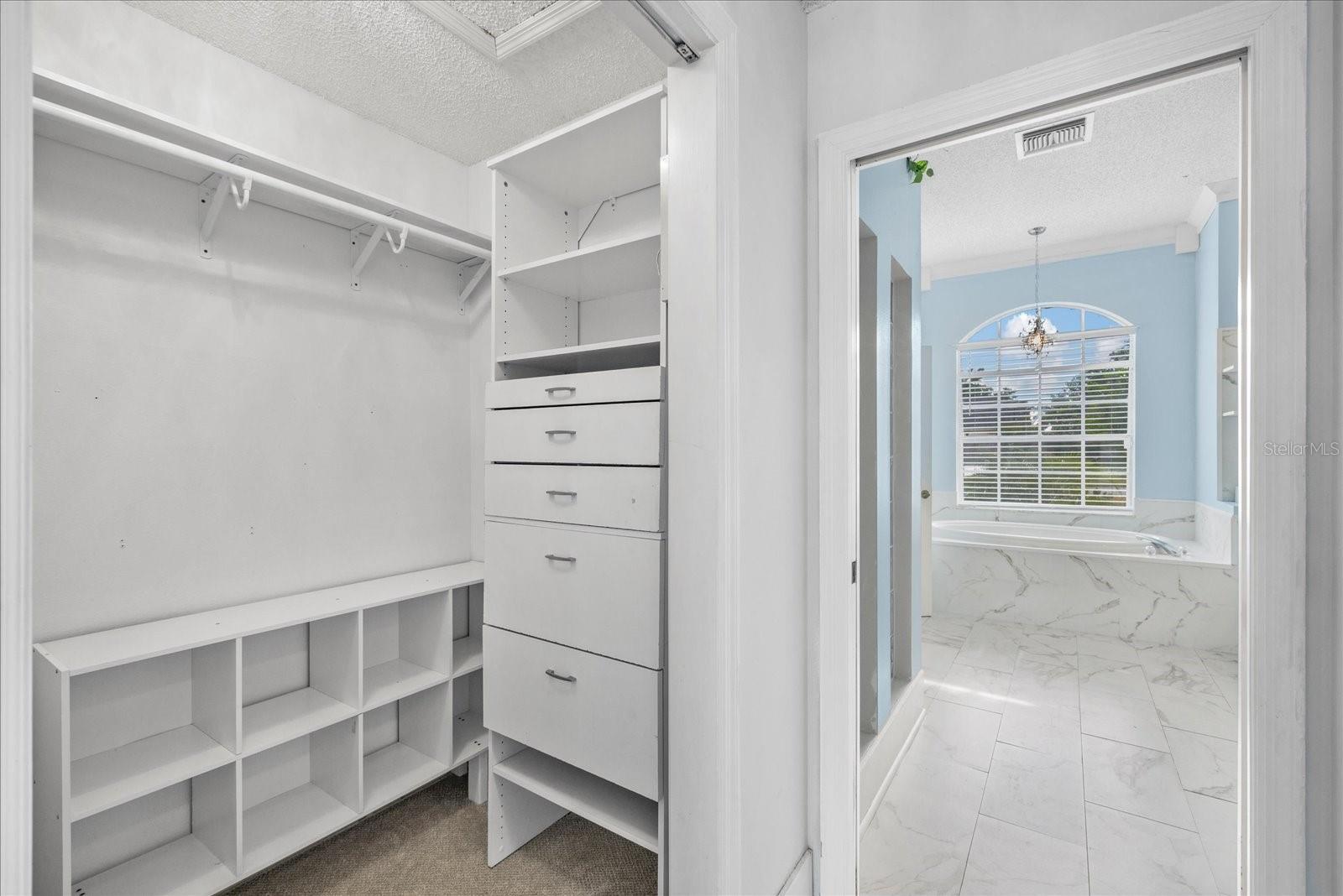 Image 19 of 49 For 3434 St Ives Boulevard