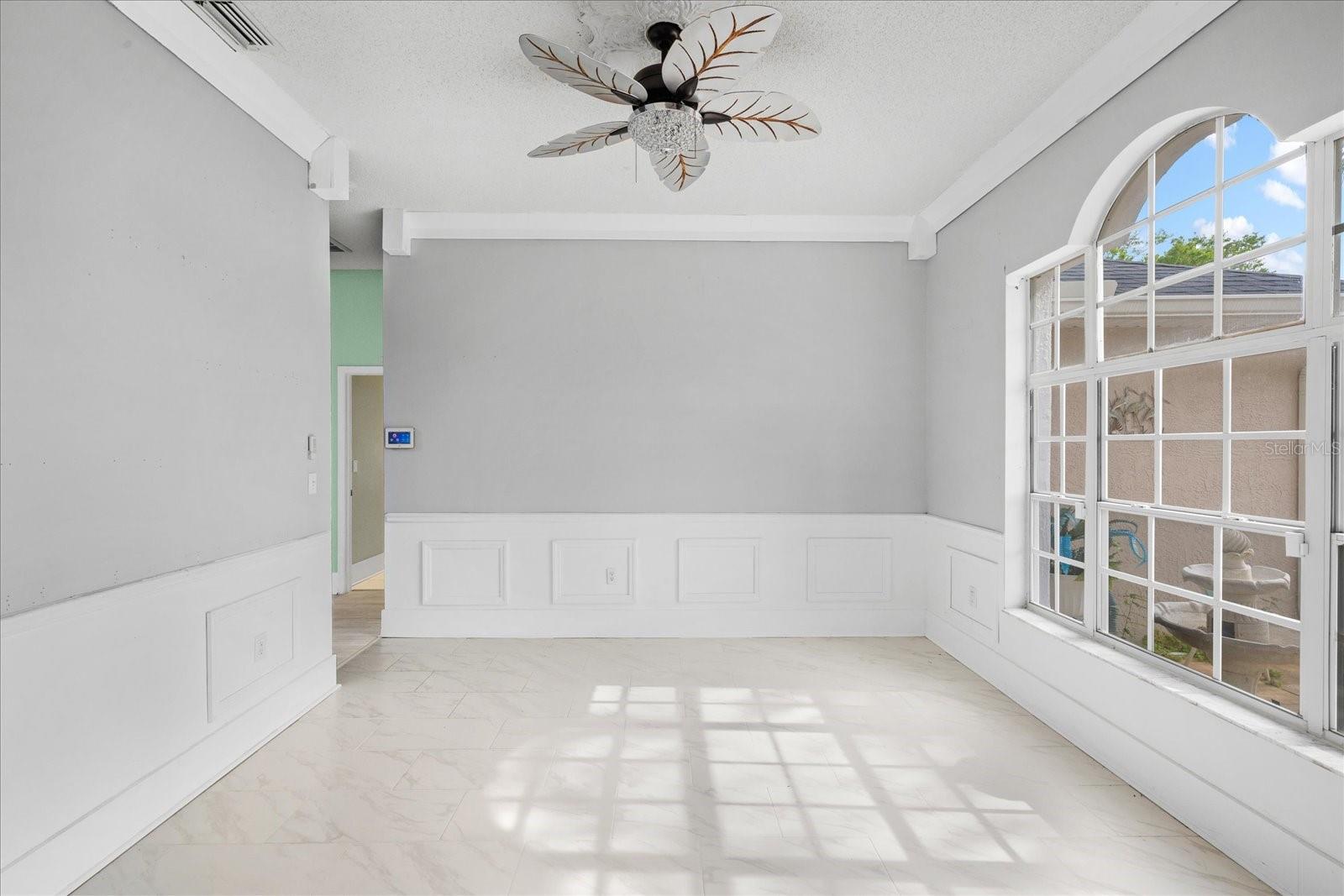 Image 9 of 49 For 3434 St Ives Boulevard