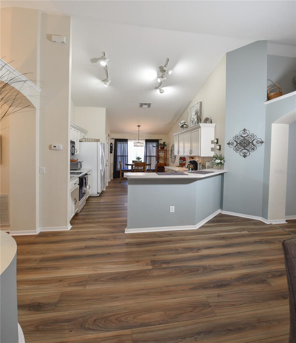 Image 10 of 94 For 2604 Clareside Drive