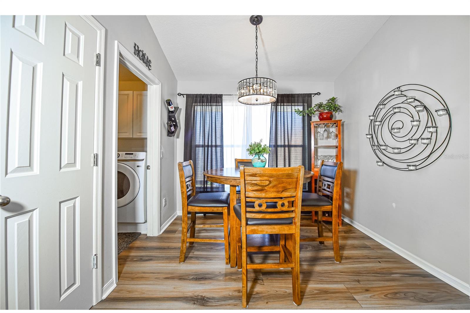 Image 14 of 94 For 2604 Clareside Drive