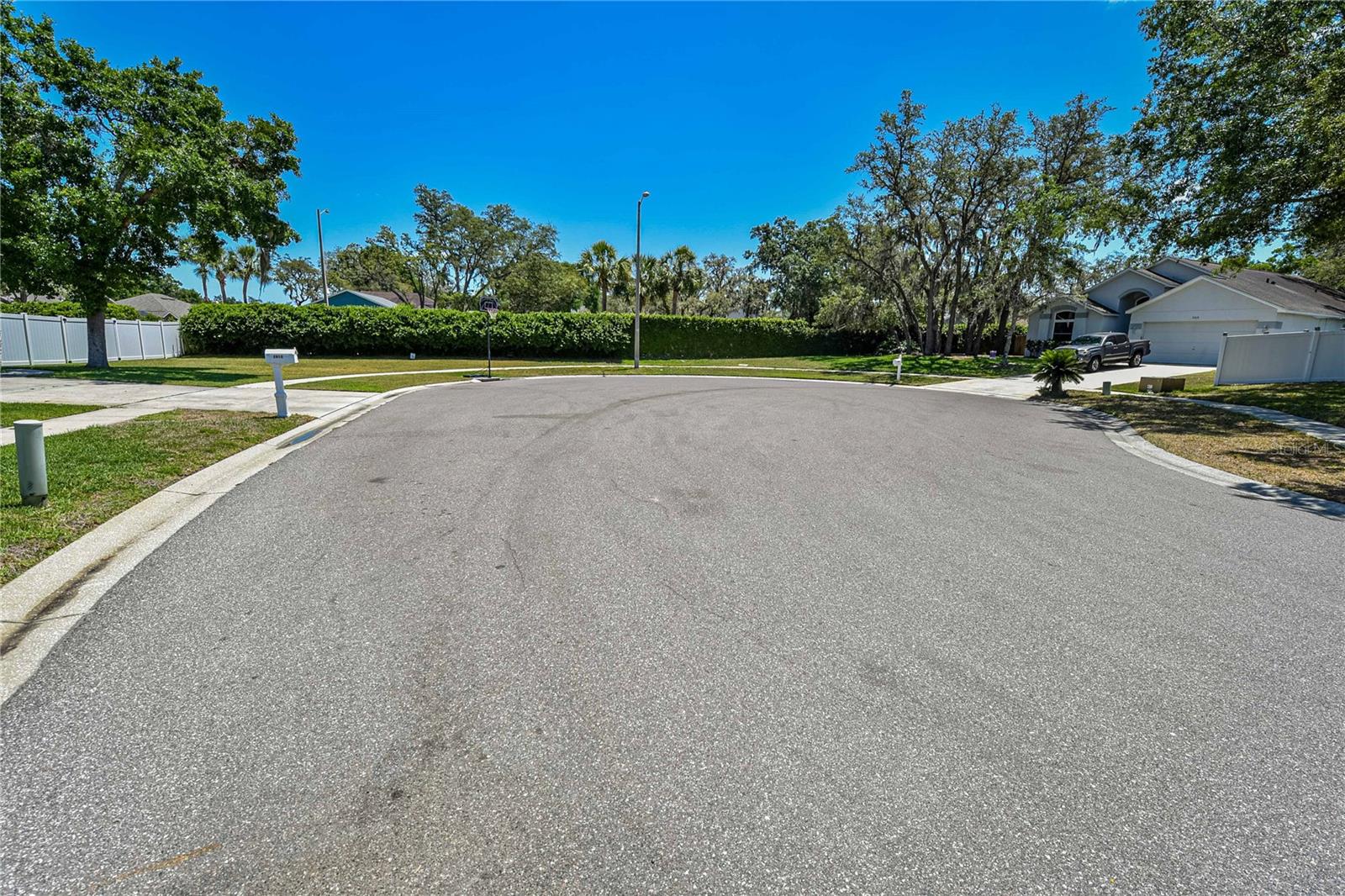 Image 80 of 94 For 2604 Clareside Drive