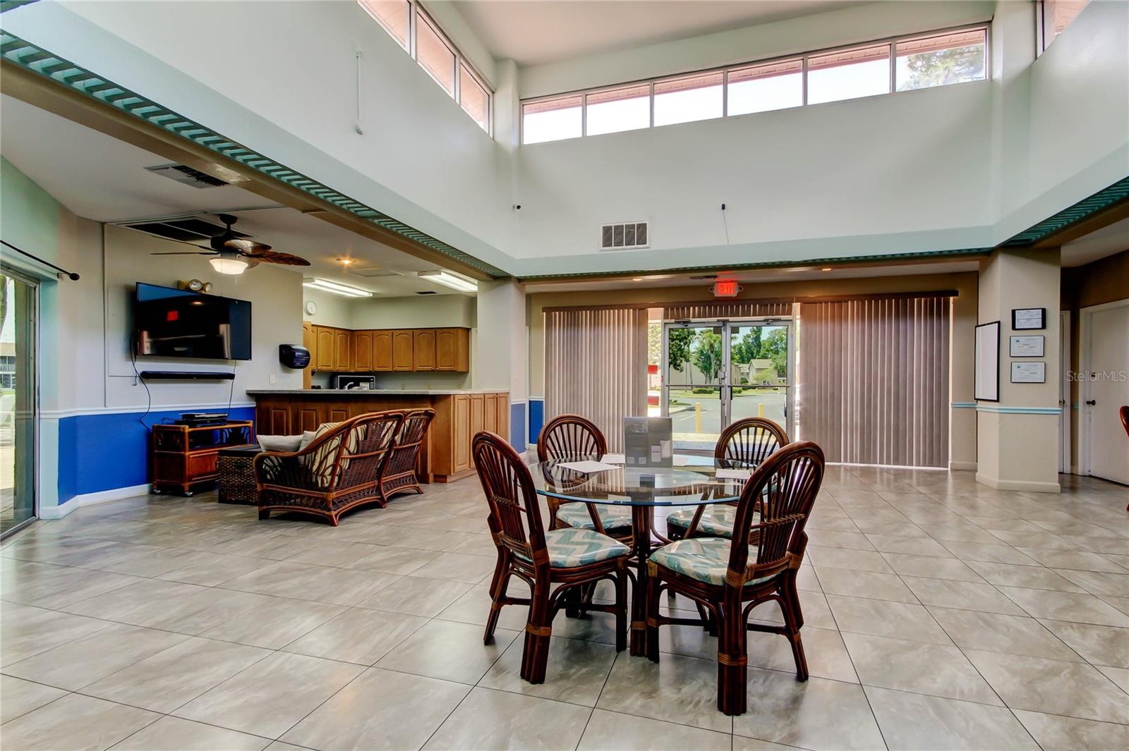 Image 13 of 20 For 6428 Gloria Drive 21