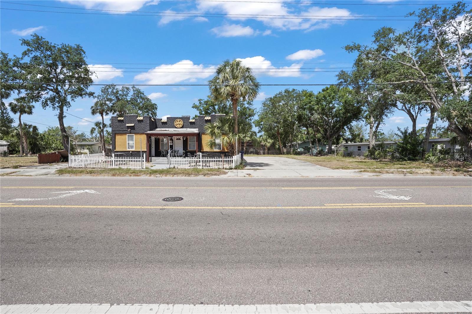 Image 14 of 20 For 6719 West Shore Boulevard