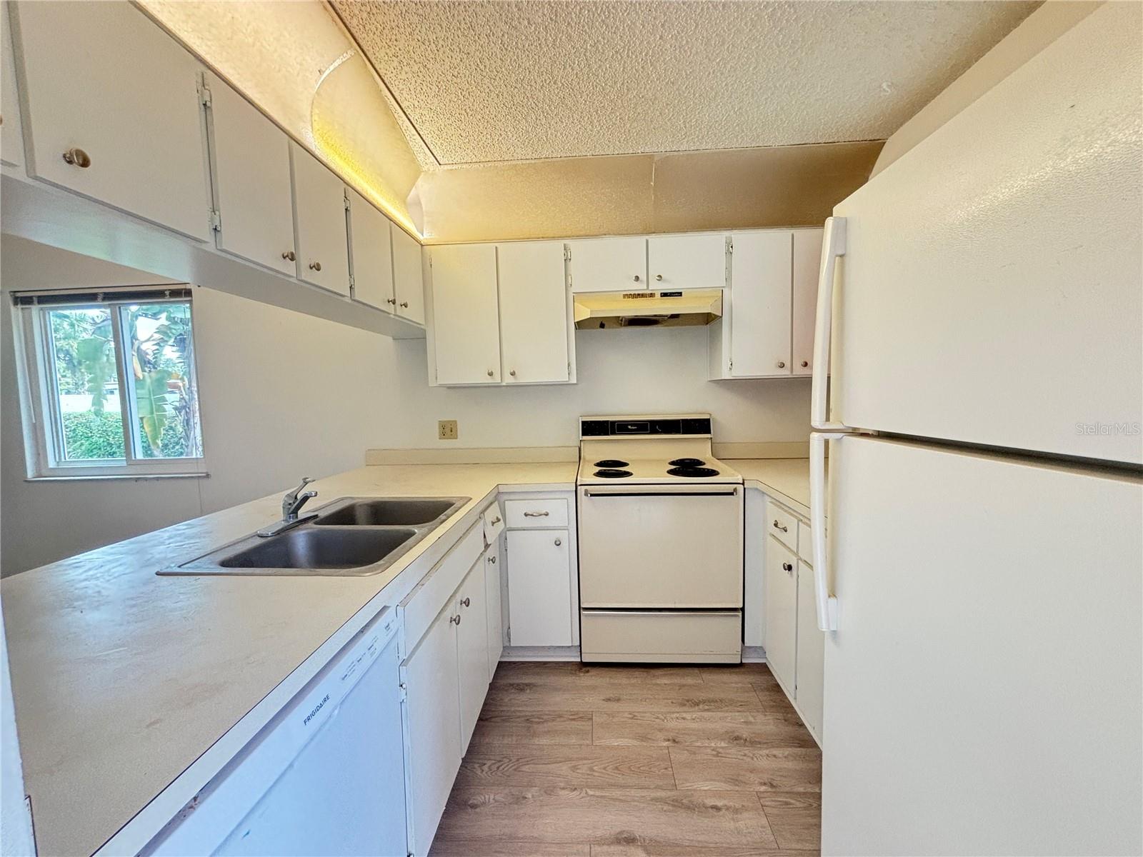 Image 2 of 11 For 39132 County Road 54  2226