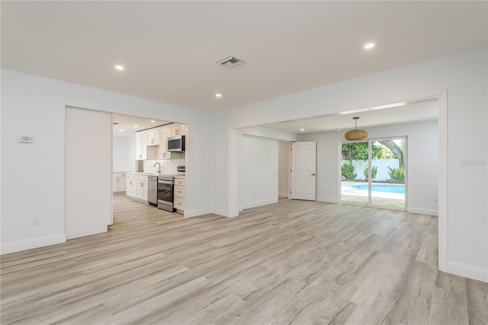 Image 7 of 34 For 1152 Jackmar Road