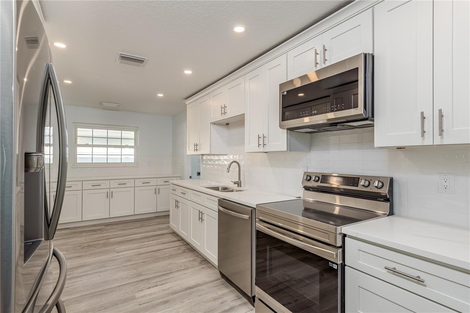 Image 9 of 34 For 1152 Jackmar Road