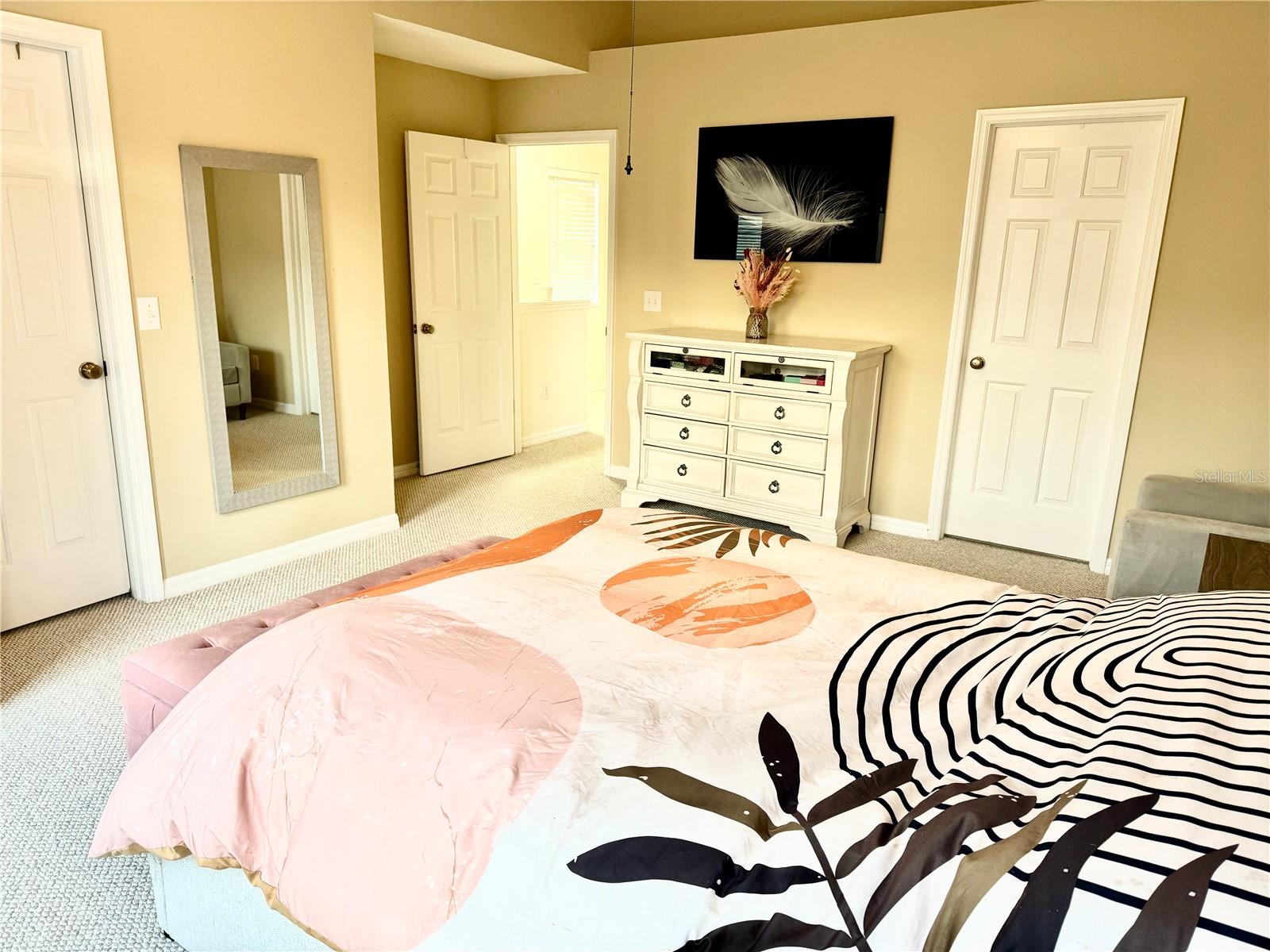 Listing photo id 12 for 12351 Country White Circle