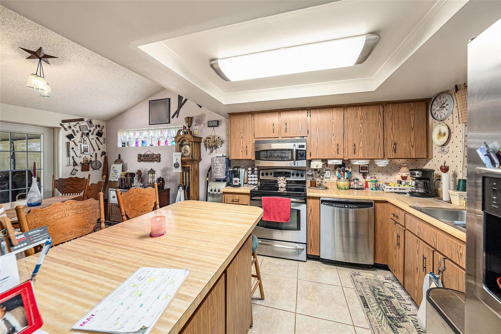 Image 13 of 29 For 616 Highview Circle S