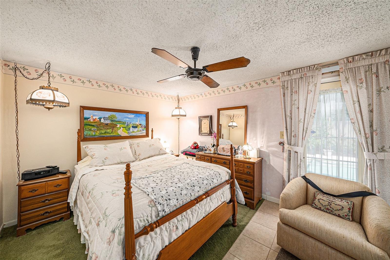 Image 17 of 29 For 616 Highview Circle S