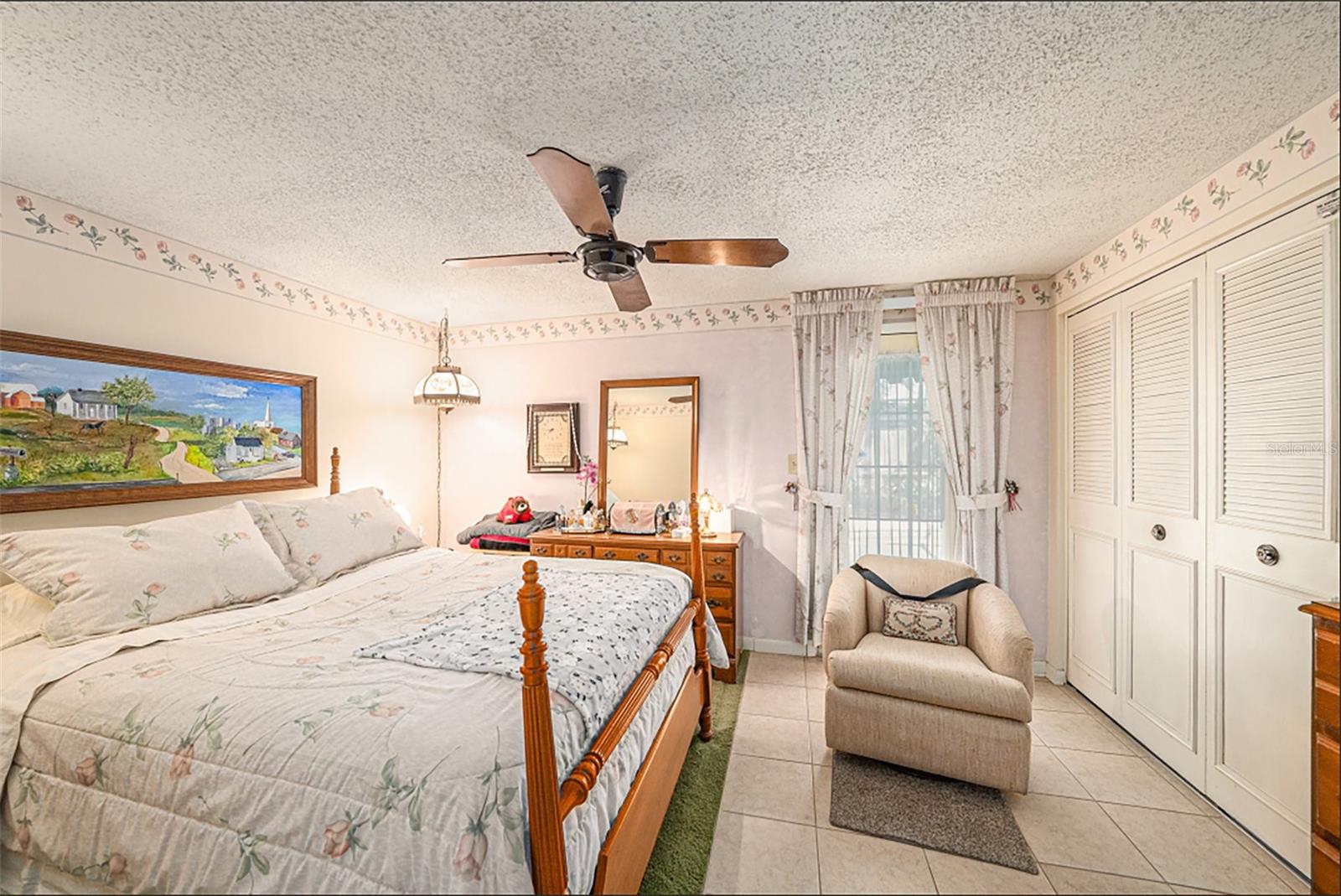 Image 18 of 29 For 616 Highview Circle S