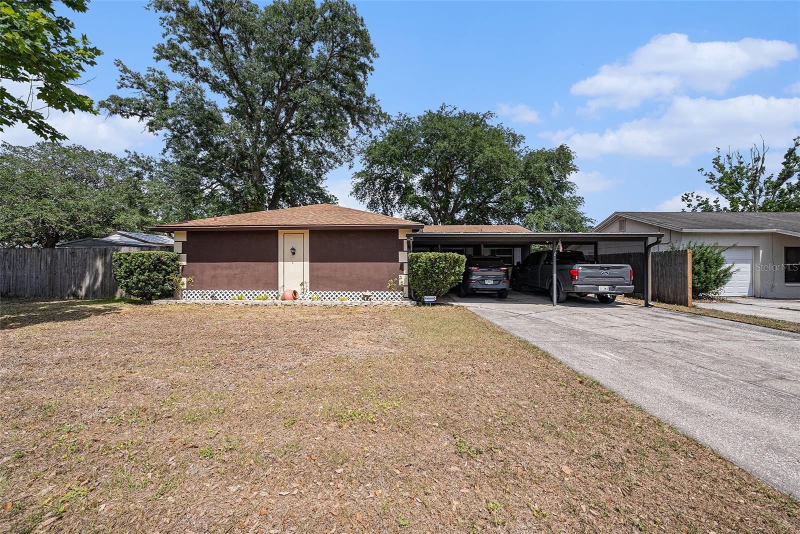 Image 2 of 29 For 616 Highview Circle S