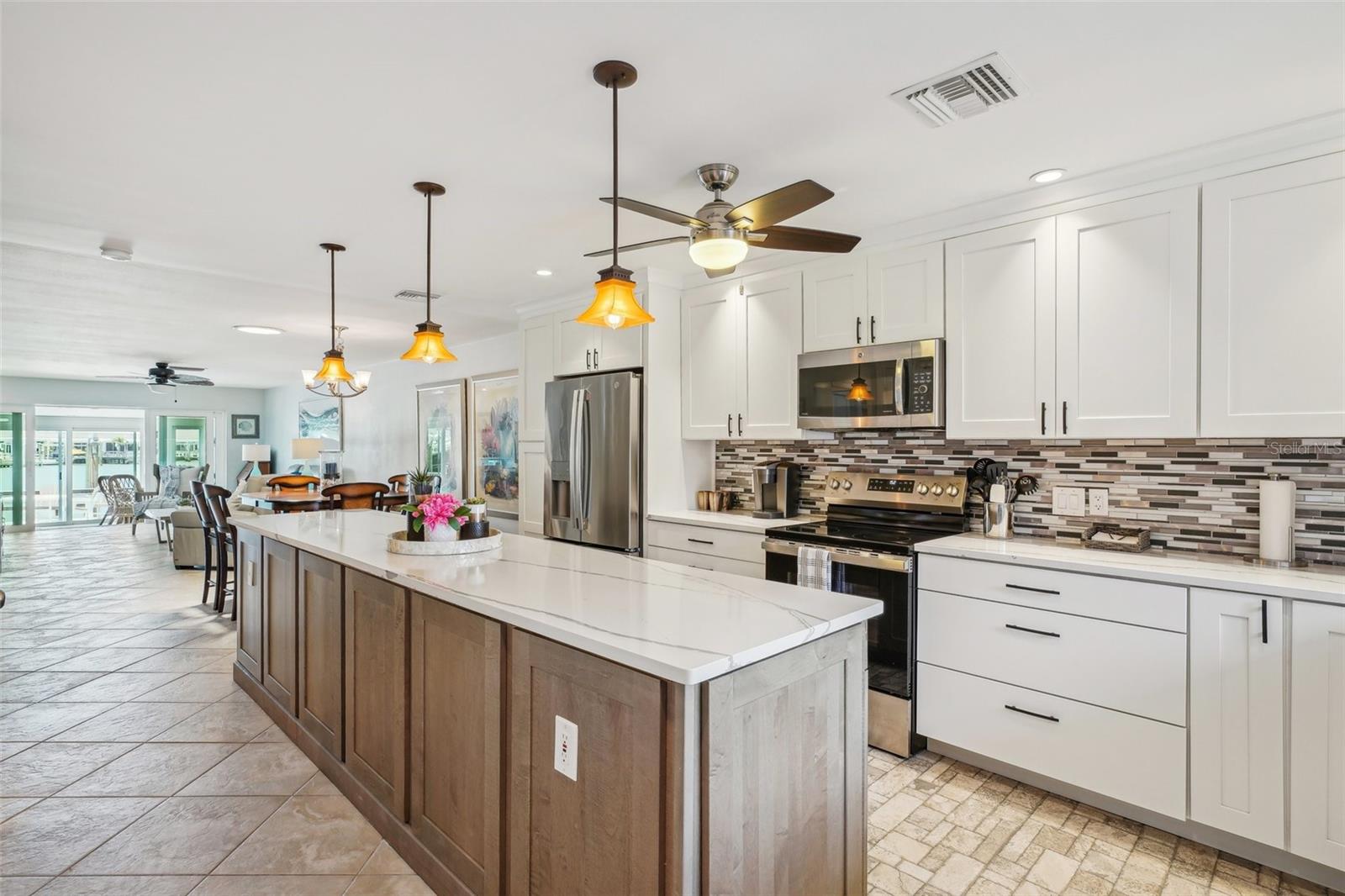 Image 26 of 72 For 467 Boca Ciega Point Boulevard S