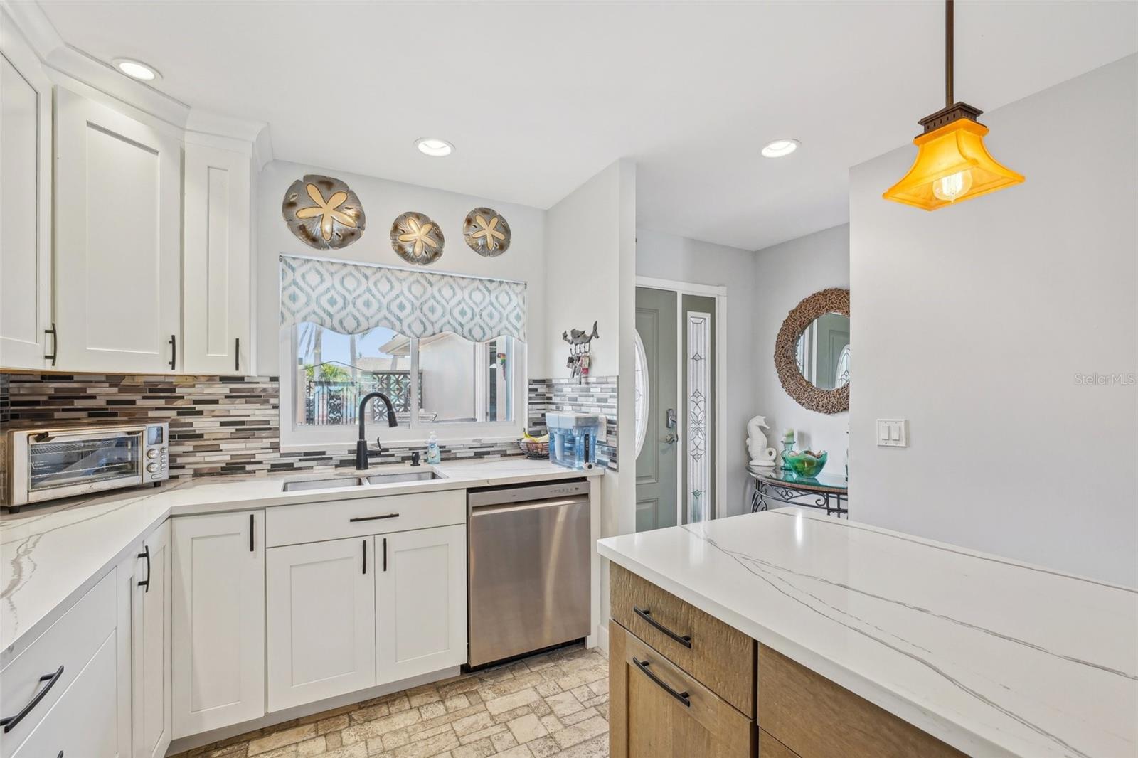 Image 27 of 72 For 467 Boca Ciega Point Boulevard S