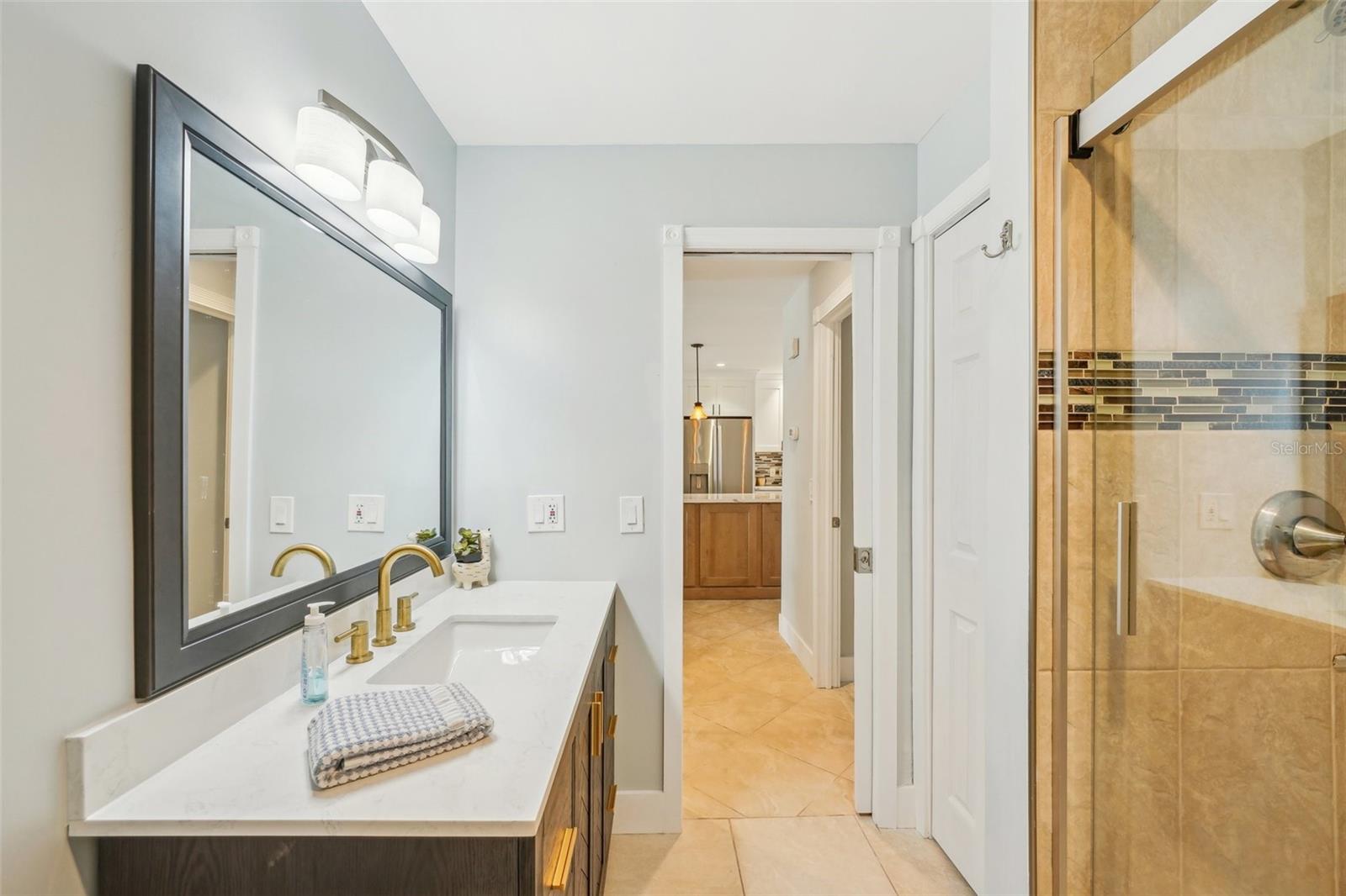 Image 31 of 72 For 467 Boca Ciega Point Boulevard S