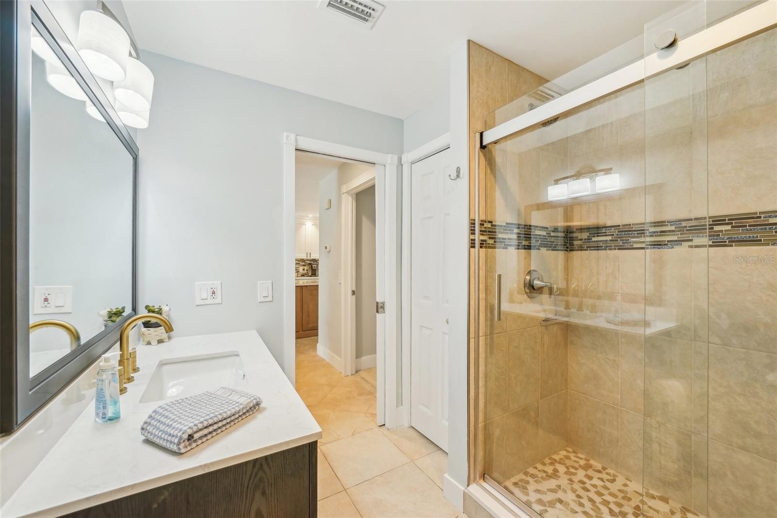 Image 32 of 72 For 467 Boca Ciega Point Boulevard S