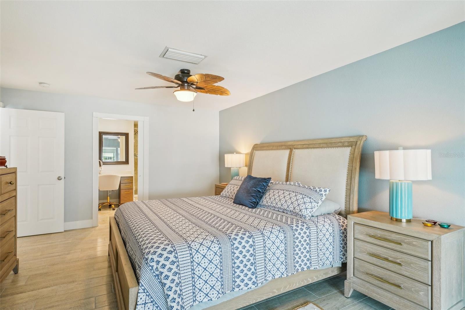 Image 36 of 72 For 467 Boca Ciega Point Boulevard S