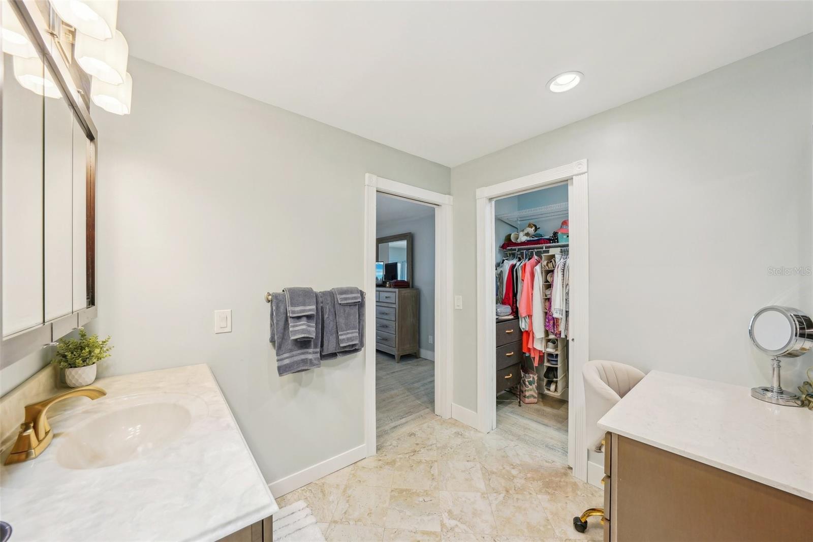 Image 38 of 72 For 467 Boca Ciega Point Boulevard S